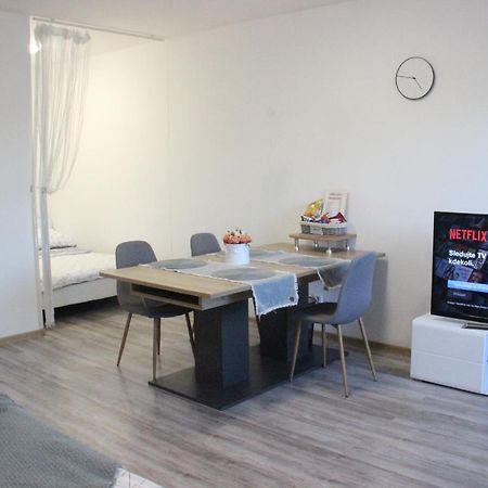 Luxury Studio In The Heart Of Beroun Eksteriør billede