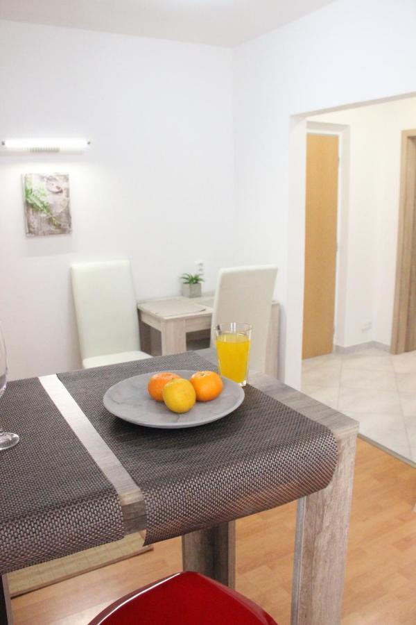 Luxury Studio In The Heart Of Beroun Eksteriør billede